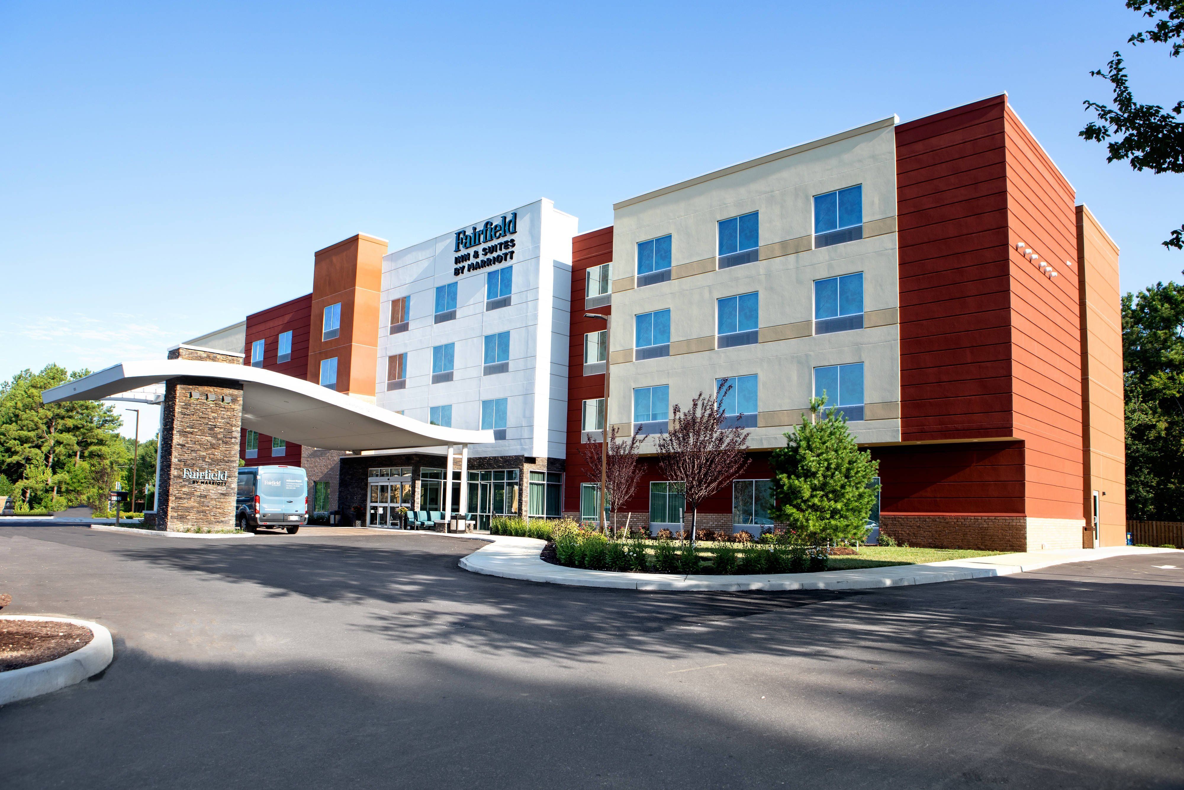 Holiday Inn Express & Suites Richmond - Richmond, United States